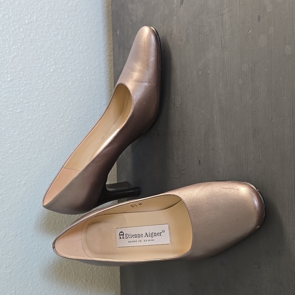 ETIENNE AIGNER Taylor Women's Chunky Heel Pumps Classics Shoes 7.5M Spain - Picture 1 of 7